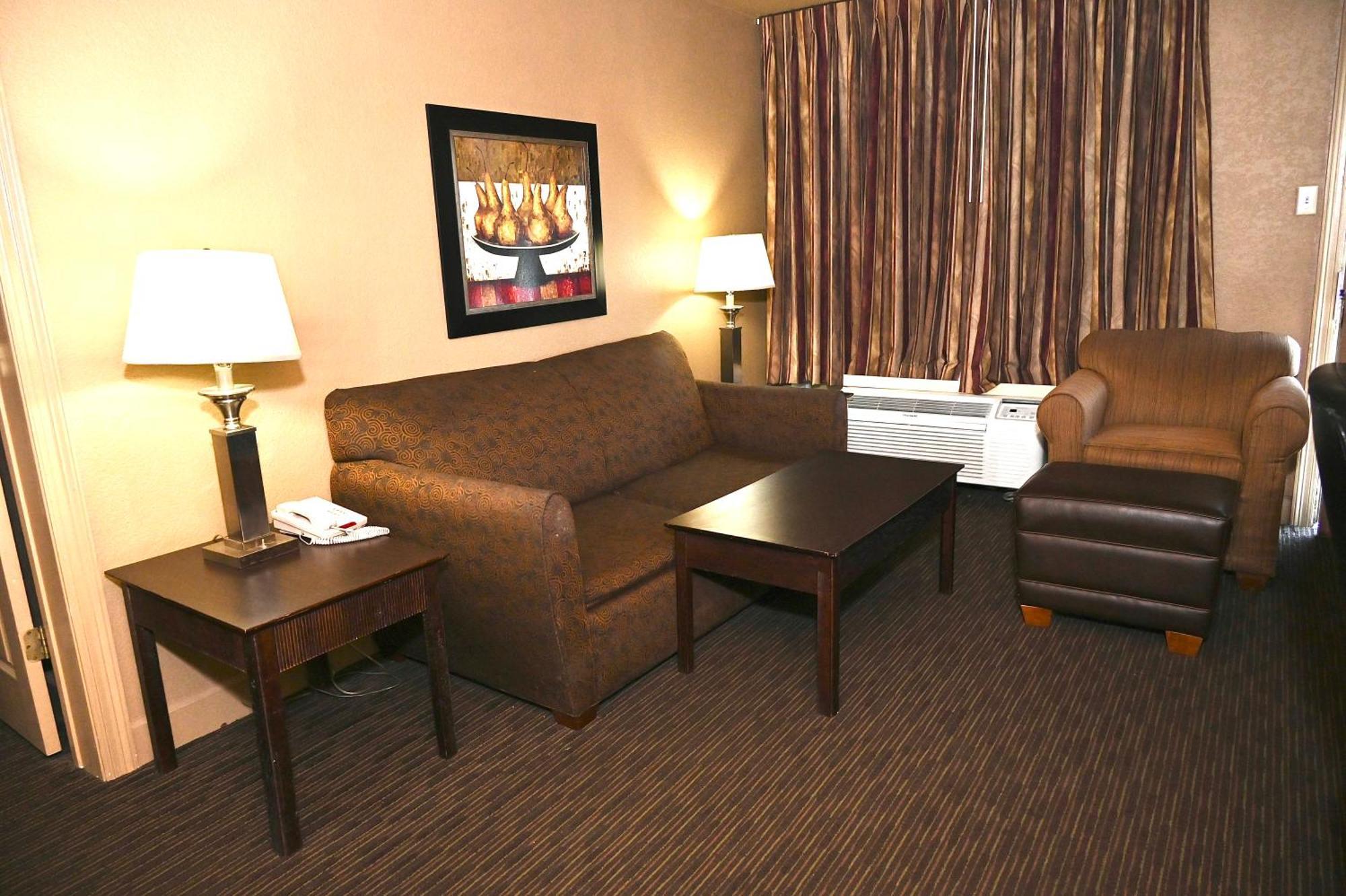 Fortune Inn & Suites Newport Kültér fotó