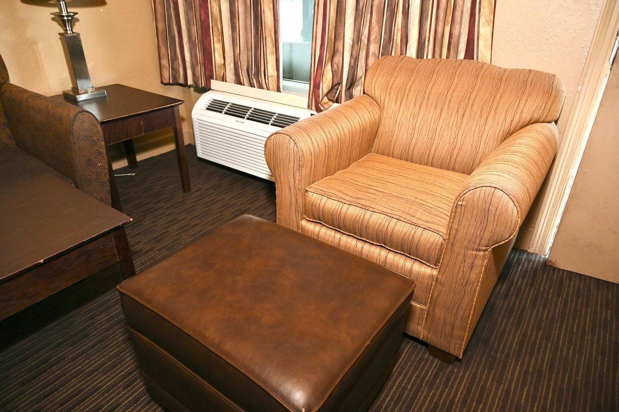Fortune Inn & Suites Newport Kültér fotó