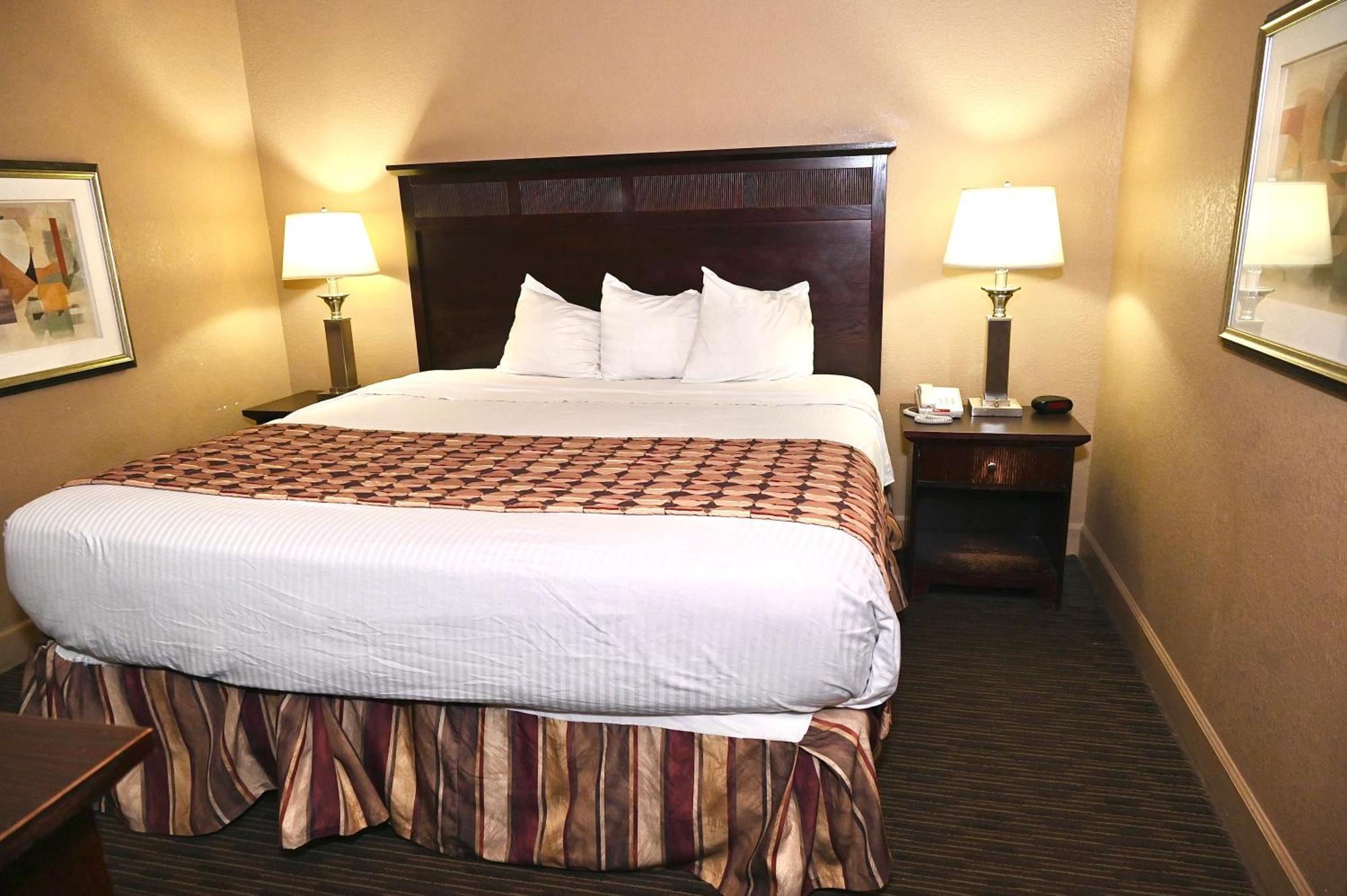 Fortune Inn & Suites Newport Kültér fotó